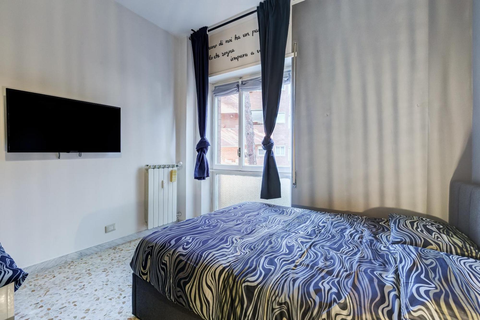 Large With Swimming Pool And Tennis Court Near The Station Appartamento *
